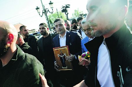 ùȷk] i`ο|