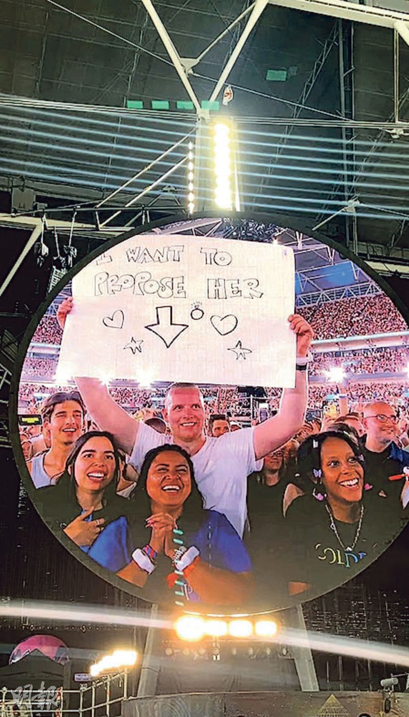 Coldplay۴̨ҺqgDB